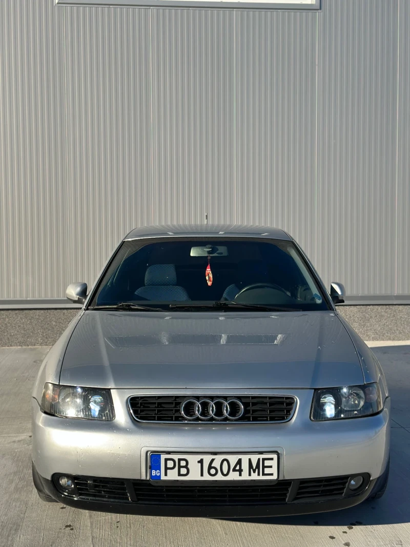 Audi A3 1.8 * фарове с лупа * КЛИМАТРОНИК* , снимка 1 - Автомобили и джипове - 49178265