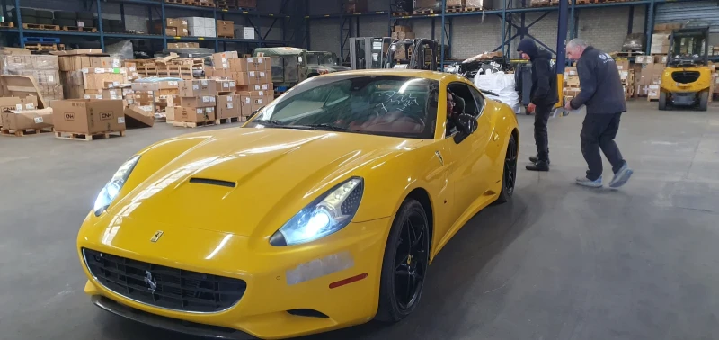 Ferrari California ТОП ЦЕНА* * * 495 кс* КЕРАМИКА* * * , снимка 7 - Автомобили и джипове - 51097038