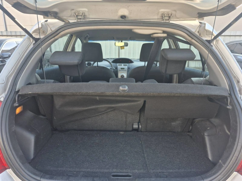 Toyota Yaris 1.3i Klima CD 2ключа MY07 #iCarbg , снимка 9 - Автомобили и джипове - 52612460
