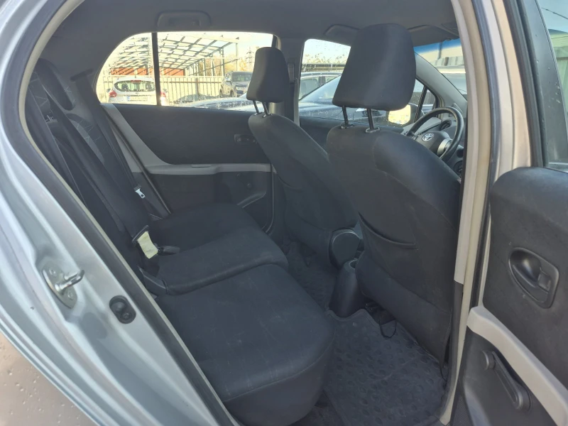 Toyota Yaris 1.3i Klima CD 2ключа MY07 #iCarbg , снимка 8 - Автомобили и джипове - 52612460