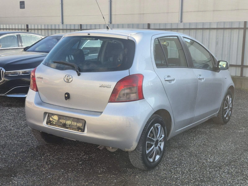 Toyota Yaris 1.3i Klima CD 2ключа MY07 #iCarbg , снимка 4 - Автомобили и джипове - 52612460