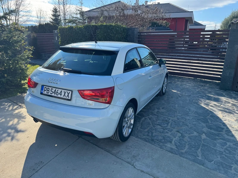 Audi A1 1.6, снимка 6 - Автомобили и джипове - 53098386