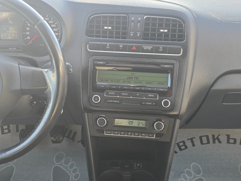 VW Polo 10г.1, 6-105к.с.КЛИМАТРОНИК, снимка 11 - Автомобили и джипове - 53179758