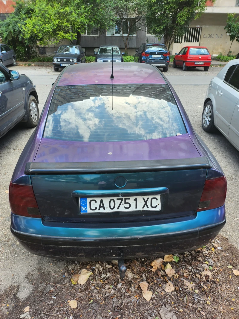VW Passat, снимка 5 - Автомобили и джипове - 53329475