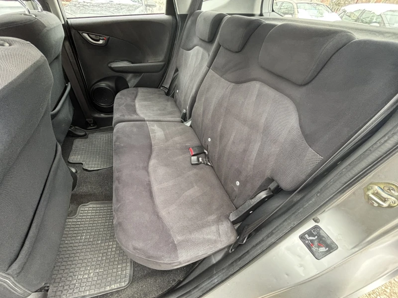 Honda Jazz 1.4 - 100 k.c., снимка 11 - Автомобили и джипове - 53349857