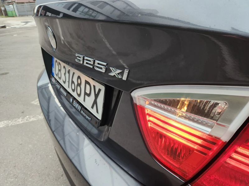 BMW 325 Xi, снимка 16 - Автомобили и джипове - 53501874