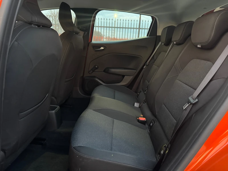 Renault Clio 1.0Tce-12.000км, снимка 12 - Автомобили и джипове - 53564439