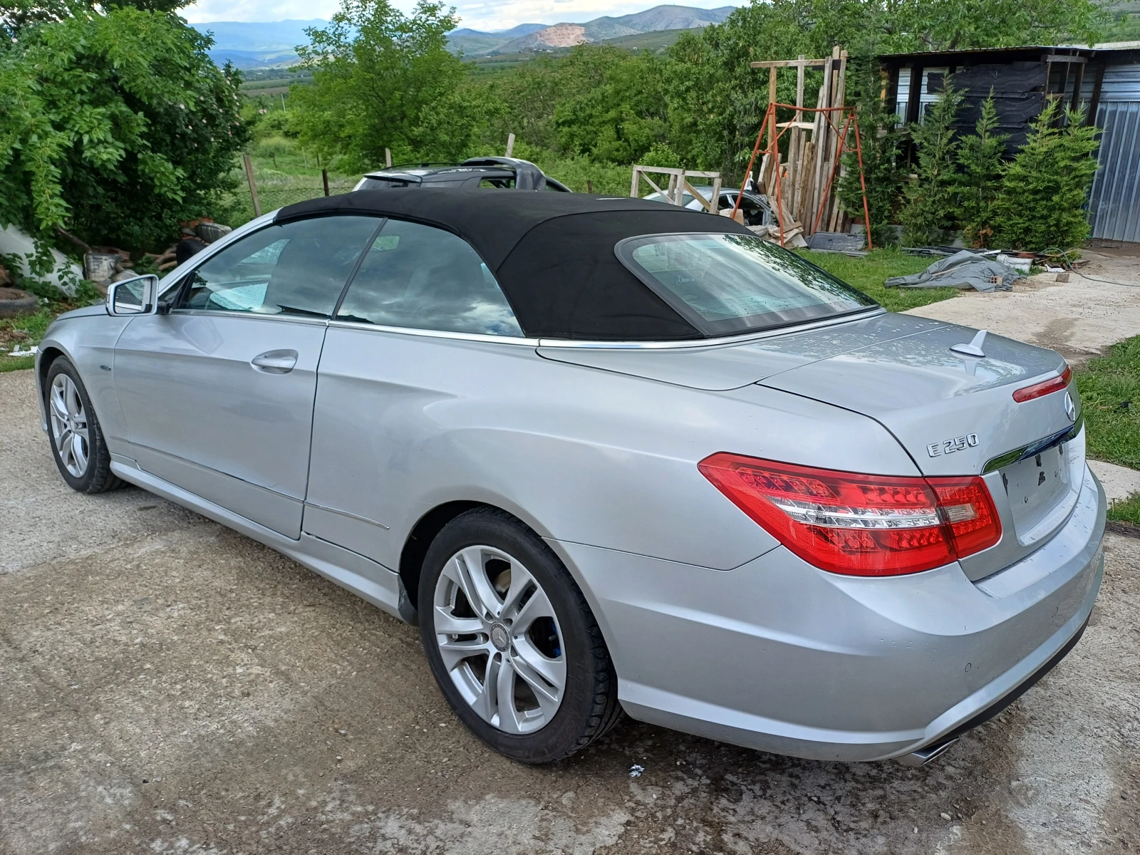Mercedes-Benz E 220 651 kabrio, снимка 11 - Автомобили и джипове - 54939955