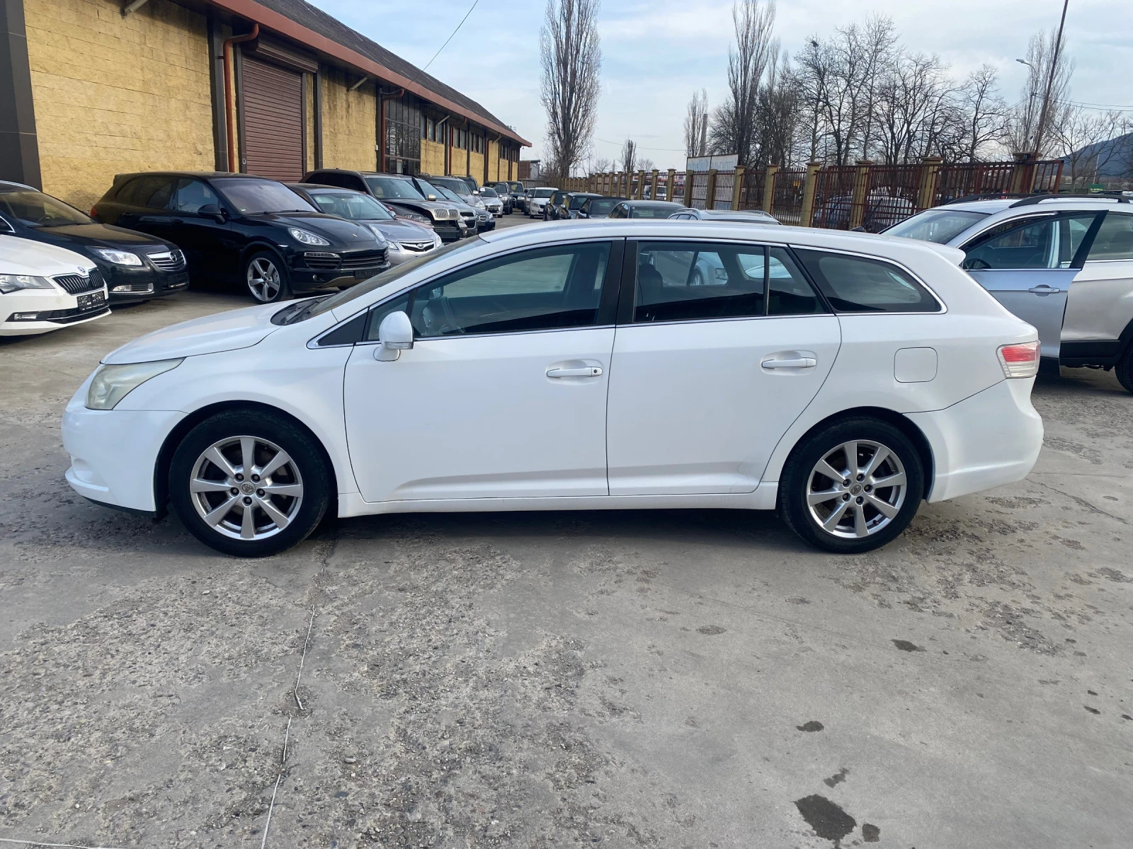 Toyota Avensis 2.2 d4d150 kc. - изображение 4