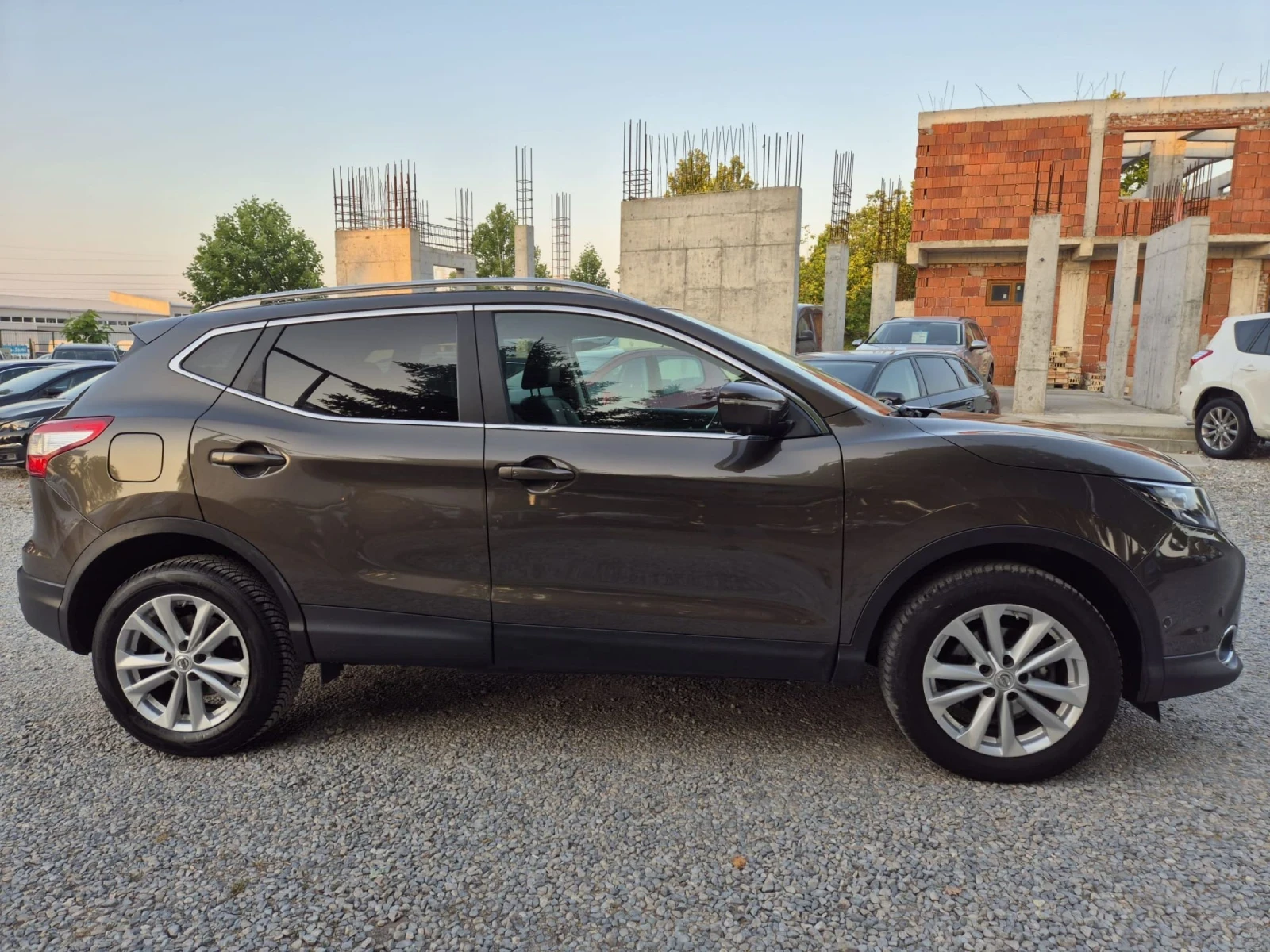Nissan Qashqai 1.5DCI-NAVI-PANORAMA-FULL - изображение 5