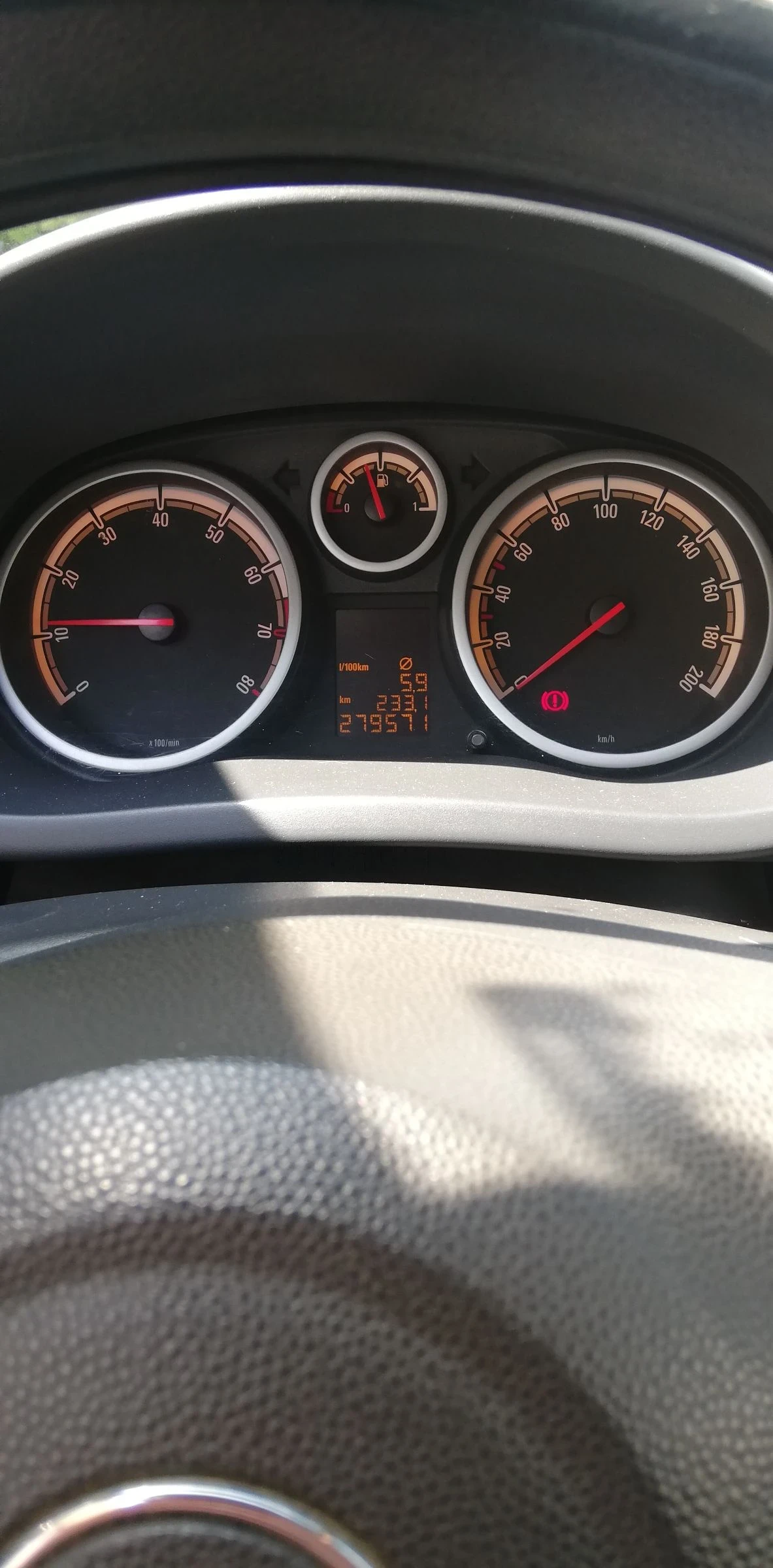 Opel Corsa  - изображение 8