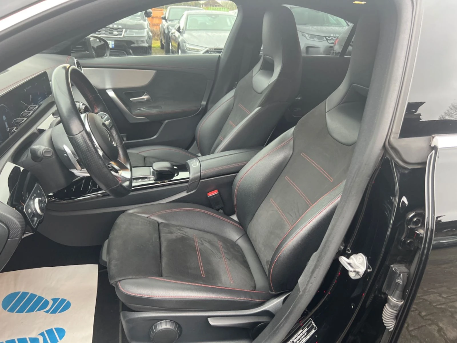 Mercedes-Benz CLA 180 AMG PACK/D/116HP/PANO/360/LED/NAVI/E135 - изображение 5