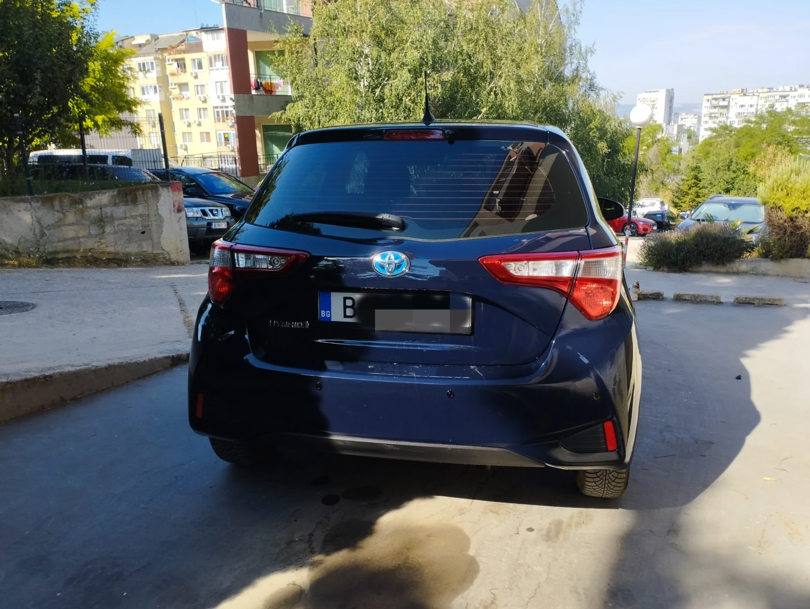 Toyota Yaris 1.5 Hybrid, auto, в гаранция - изображение 4