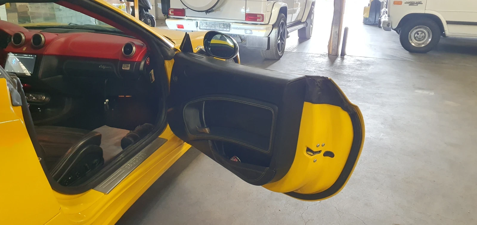 Ferrari California  * * * 495 * * * *  | Mobile.bg   4