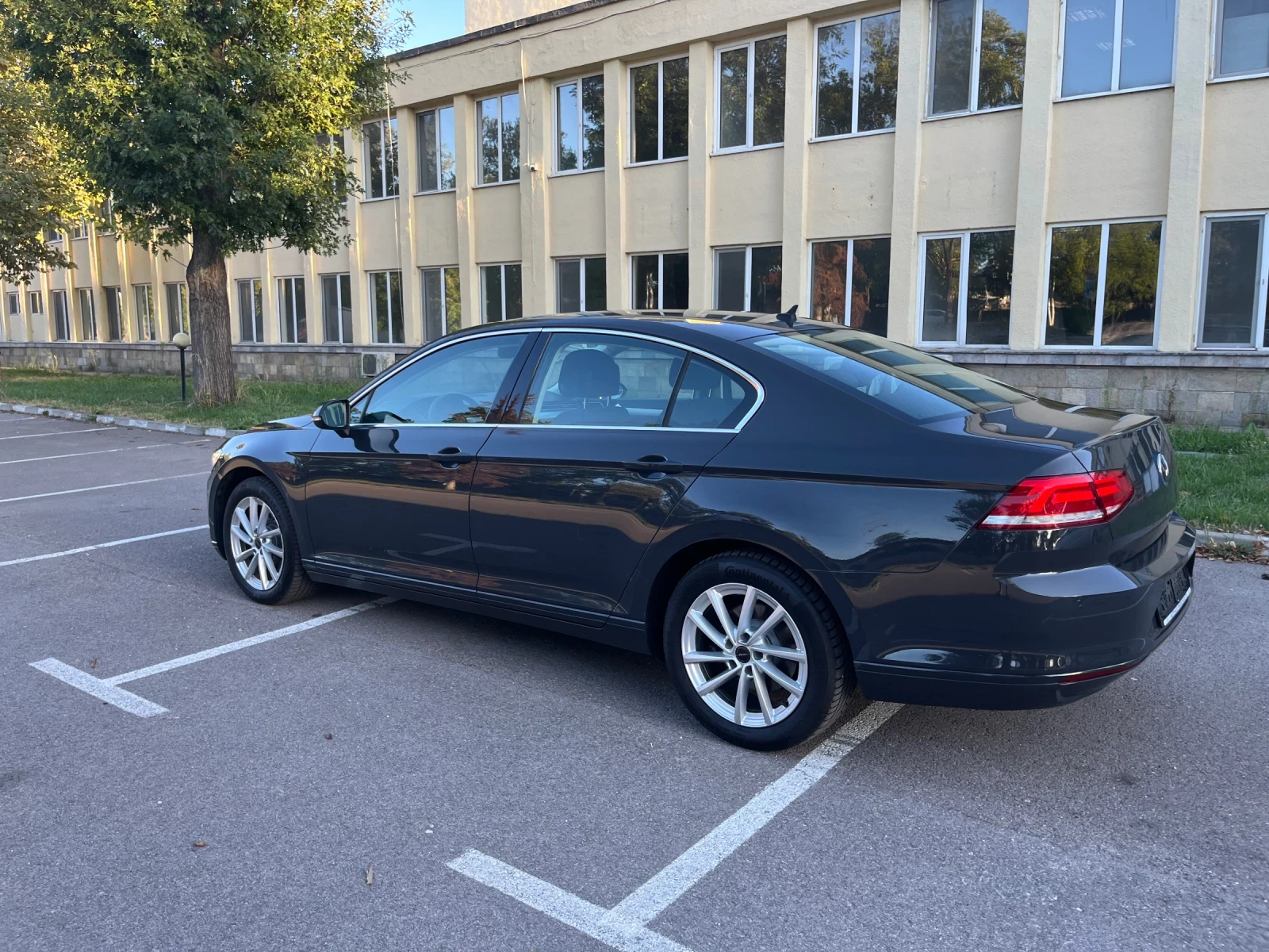 VW Passat 2.0 TDI 150 kc - изображение 7