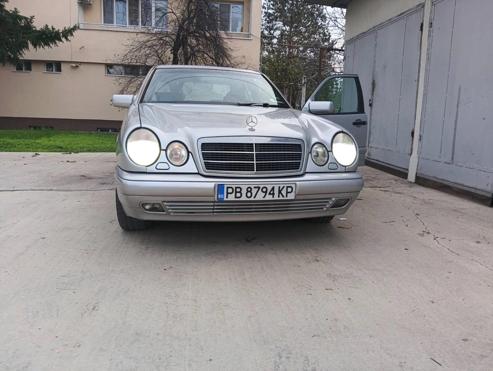 Mercedes-Benz E 240 | Mobile.bg   1