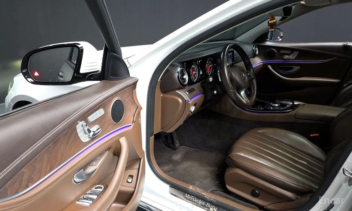 Mercedes-Benz E 220  - изображение 10