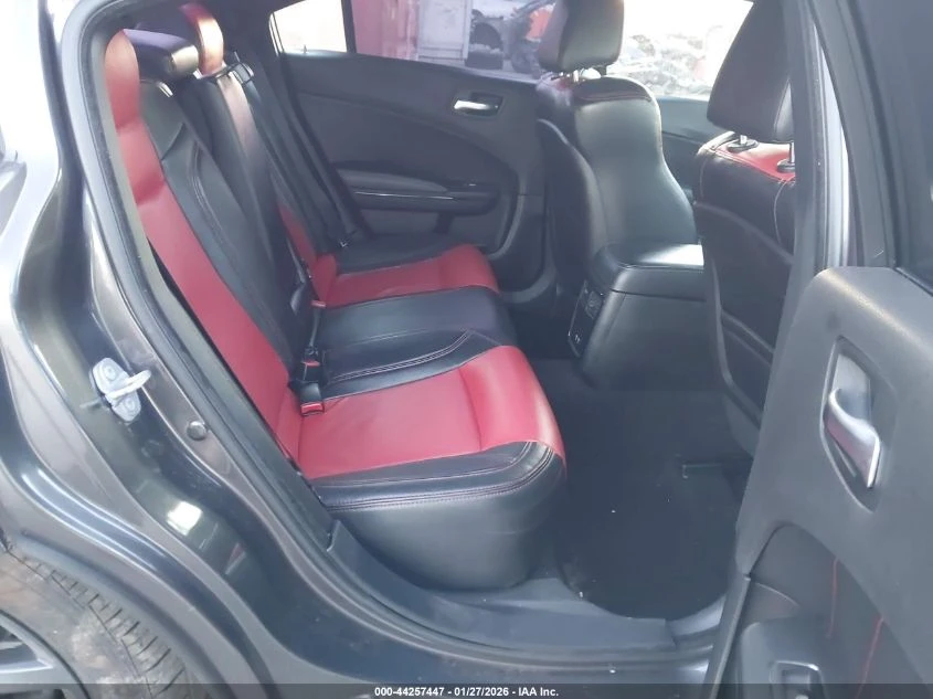 Dodge Charger 5.7l R/T Rwd - изображение 9