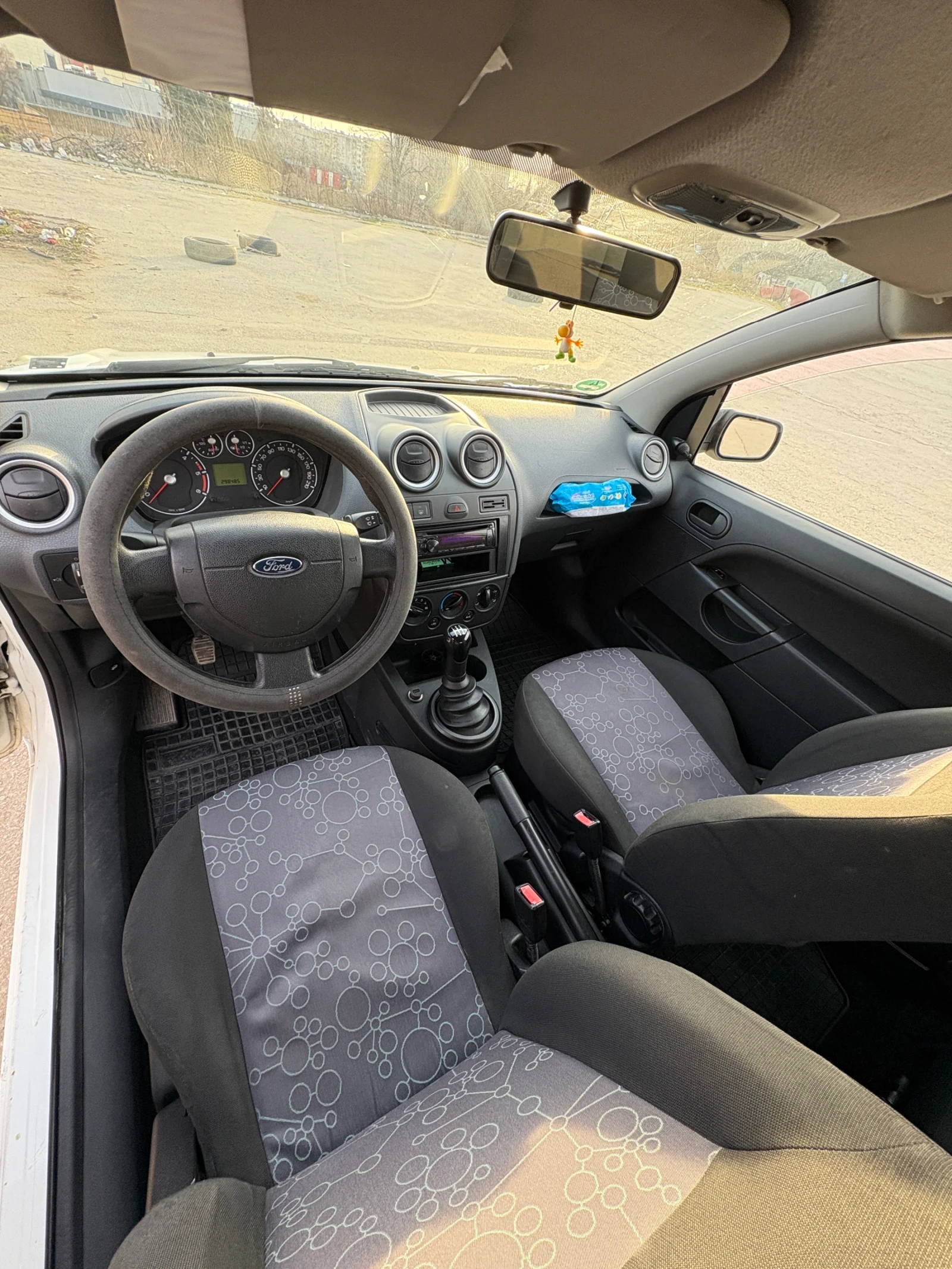 Ford Fiesta 1.4TDI, снимка 7 - Автомобили и джипове - 53838983