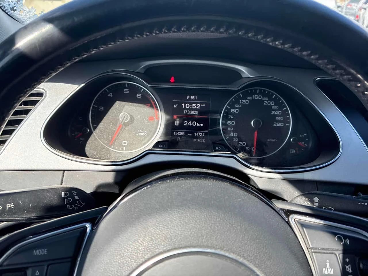 Audi A4 Progressiv plus/ПОДГРЕВИ/ШИБИДАХ/ГУМИ+ ДЖАНТИ , снимка 8 - Автомобили и джипове - 53924342