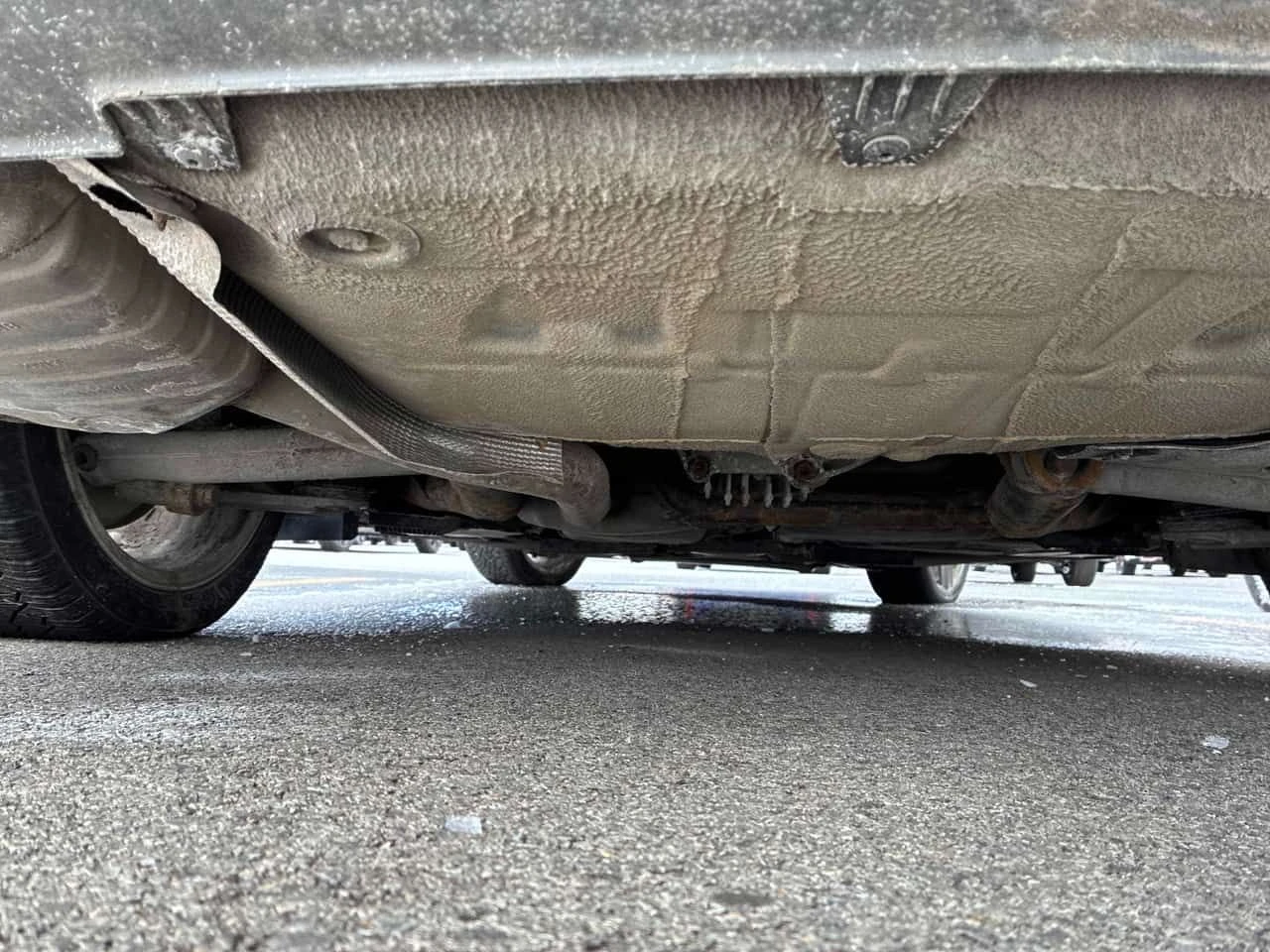 Audi A4 Progressiv plus/ПОДГРЕВИ/ШИБИДАХ/ГУМИ+ ДЖАНТИ , снимка 17 - Автомобили и джипове - 53924342