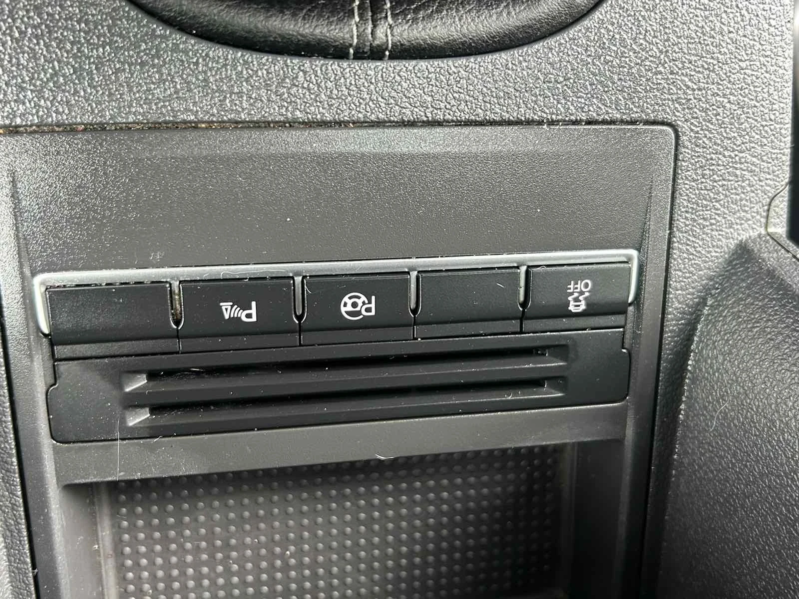 VW Touran 2.0 140, снимка 11 - Автомобили и джипове - 54080317