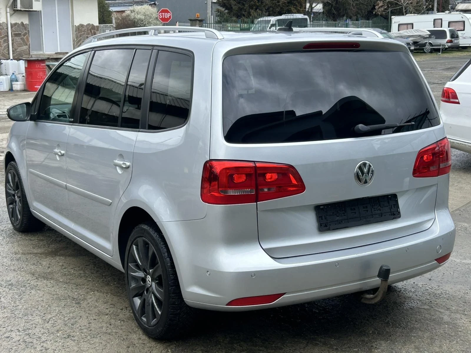 VW Touran 2.0 140, снимка 3 - Автомобили и джипове - 54080317