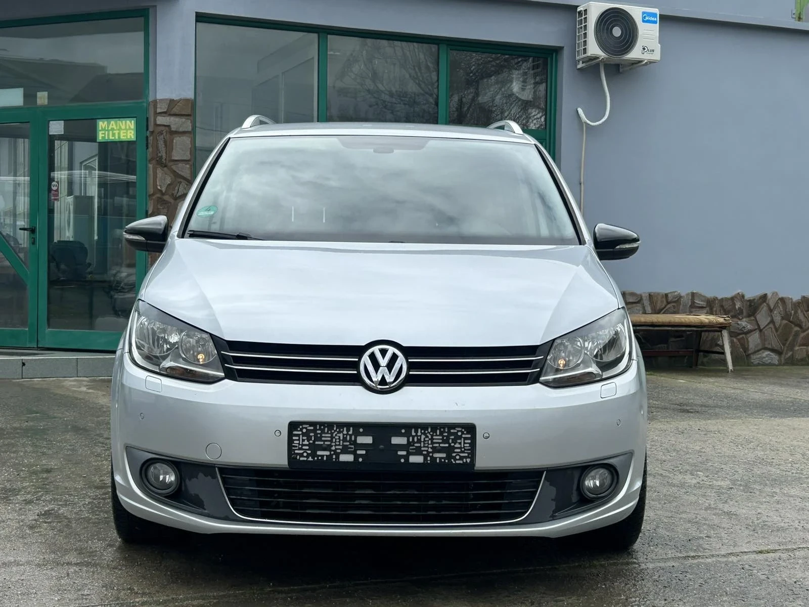 VW Touran 2.0 140, снимка 5 - Автомобили и джипове - 54080317