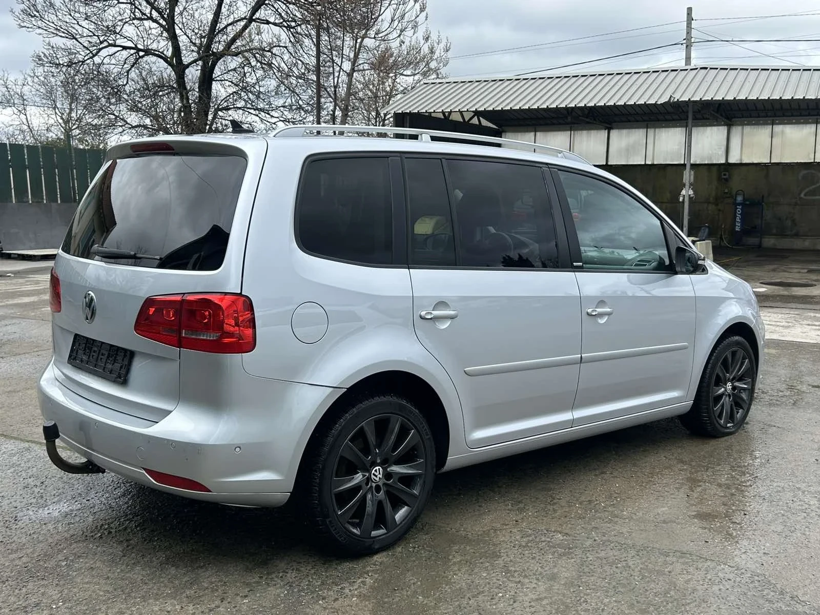 VW Touran 2.0 140, снимка 7 - Автомобили и джипове - 54080317