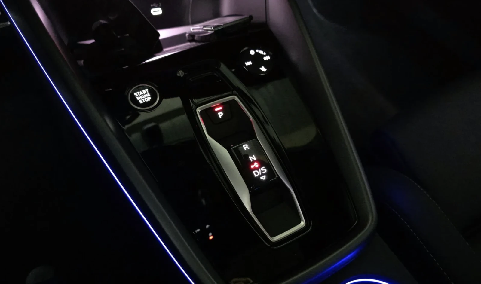 Audi A3 40TFSI/Sline/КАМЕРИ/ЦЕНА БЕЗ АНАЛОГ!, снимка 9 - Автомобили и джипове - 54137014