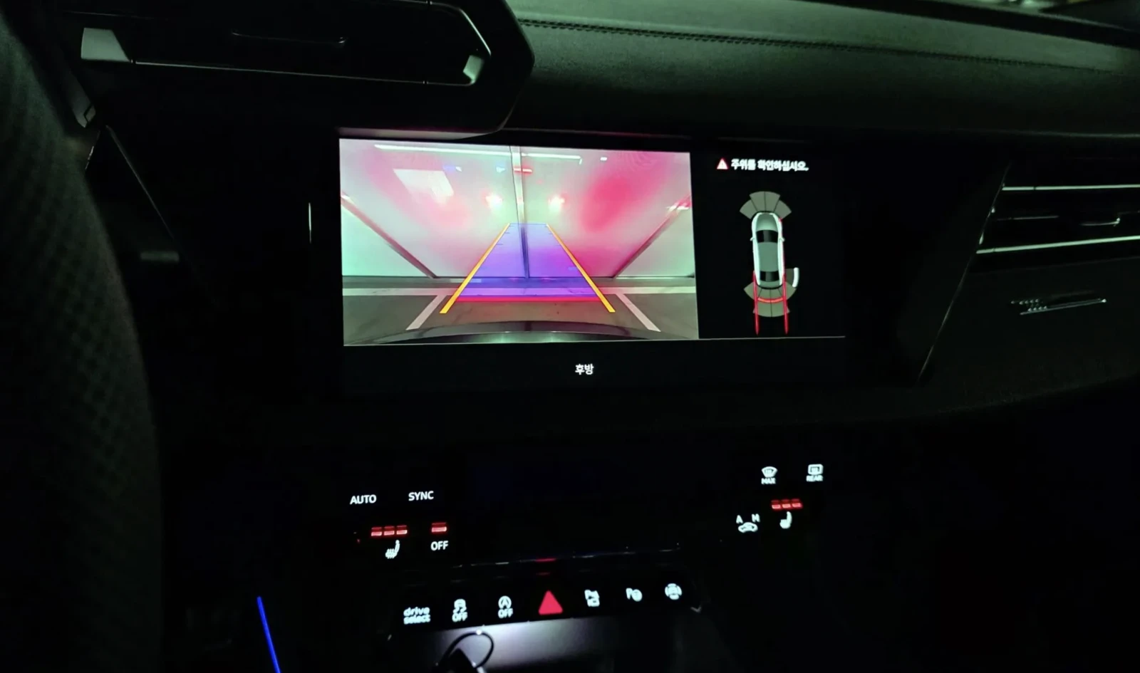 Audi A3 40TFSI/Sline/КАМЕРИ/ЦЕНА БЕЗ АНАЛОГ!, снимка 14 - Автомобили и джипове - 54137014