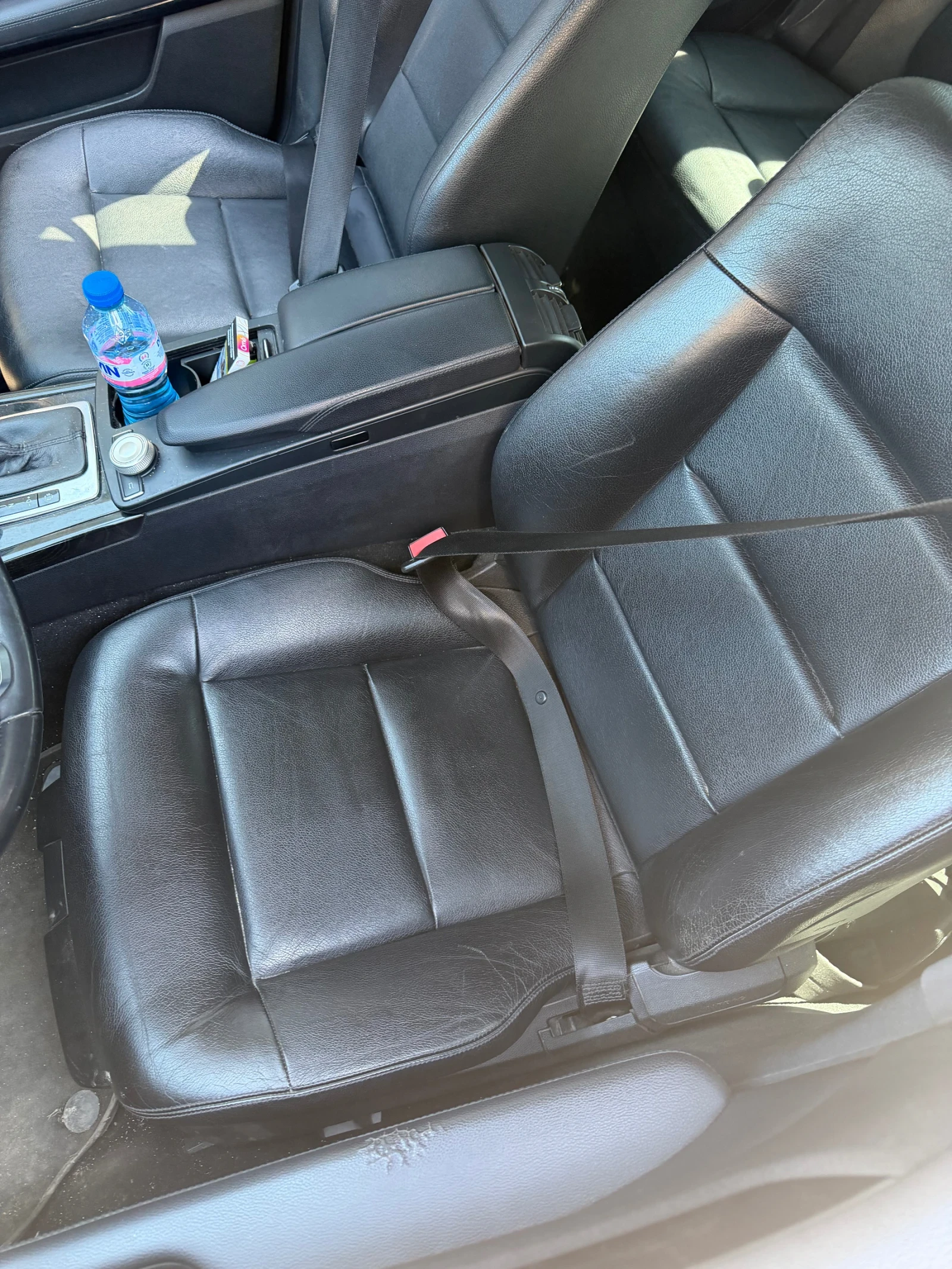 Mercedes-Benz E 220, снимка 8 - Автомобили и джипове - 54349476