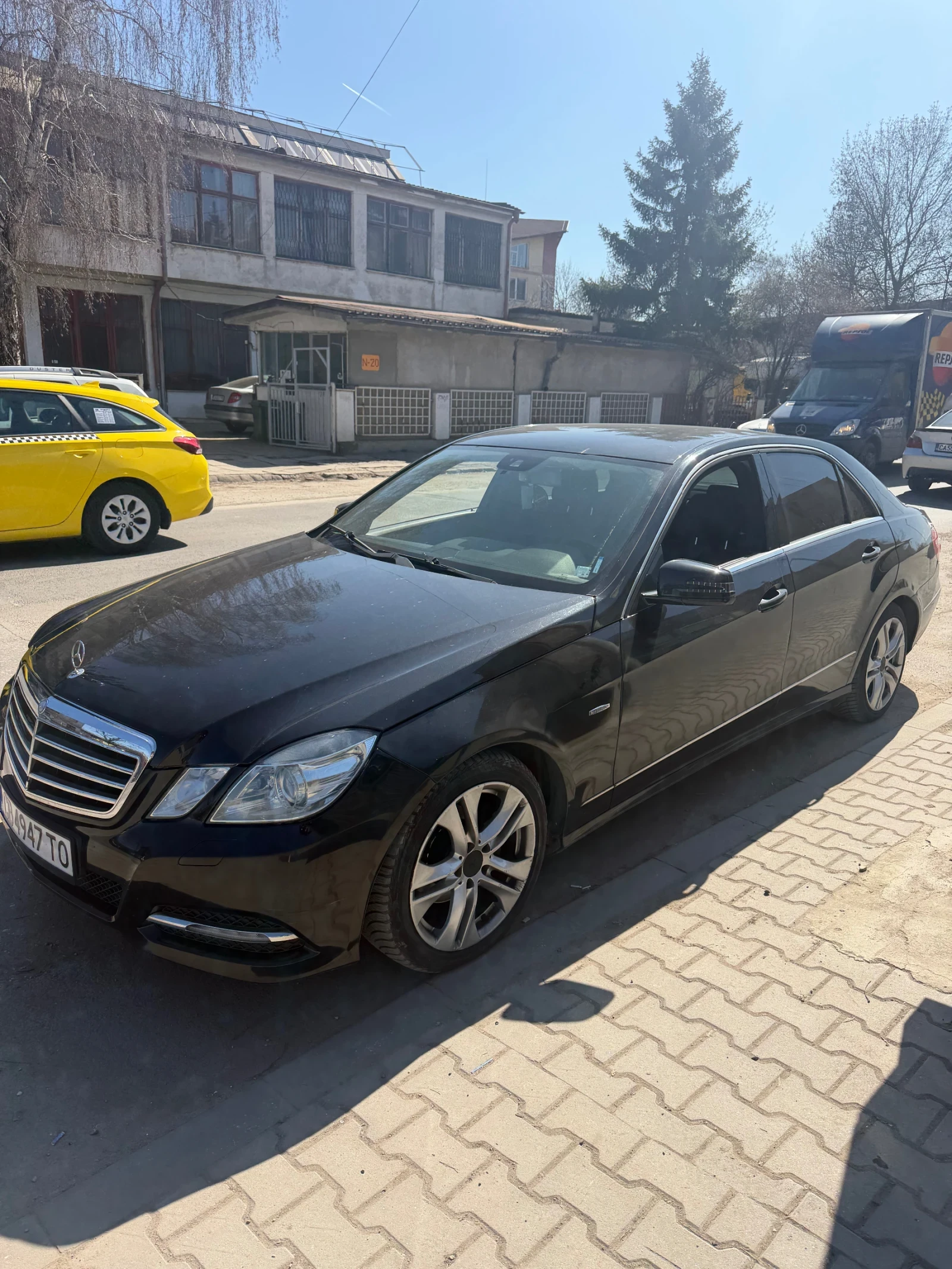 Mercedes-Benz E 220