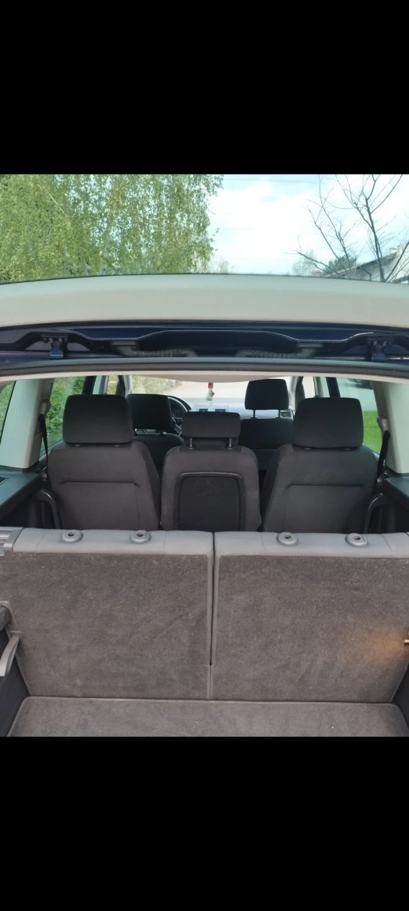 VW Touran VW Touran 2.0 TDI 7 местен обслужен перфектно съст, снимка 8 - Автомобили и джипове - 54514138