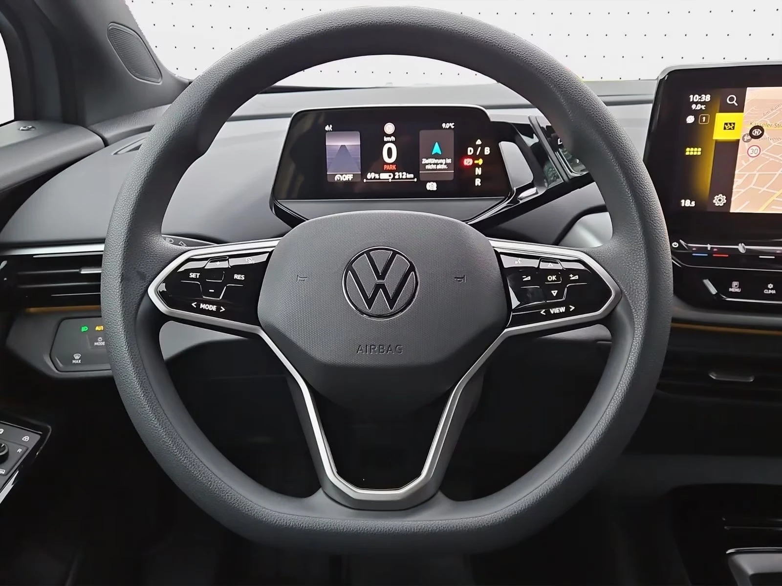 VW ID.4 PURE/148HP/LED/KLESS/CPLAY/NAVI/H.PUMP/413q, снимка 8 - Автомобили и джипове - 54940612