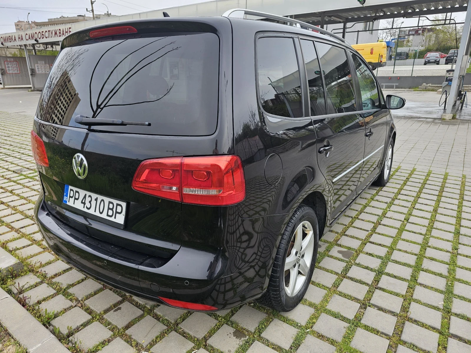 VW Touran 2.0 DSG 170к.с , снимка 4 - Автомобили и джипове - 55152206