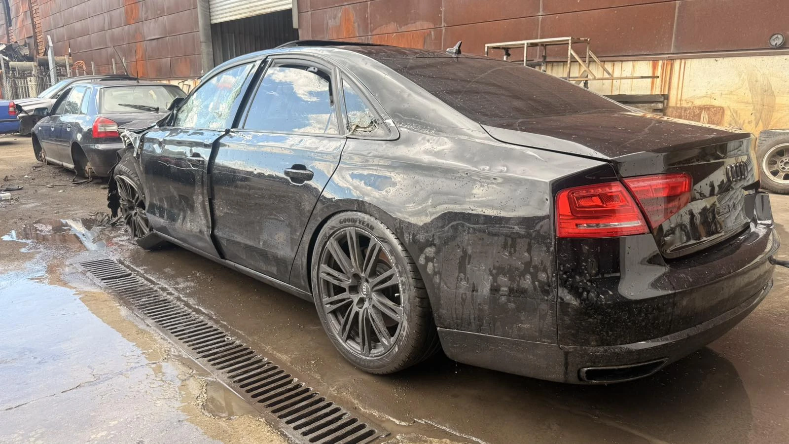 Audi A8, снимка 3 - Автомобили и джипове - 55290817