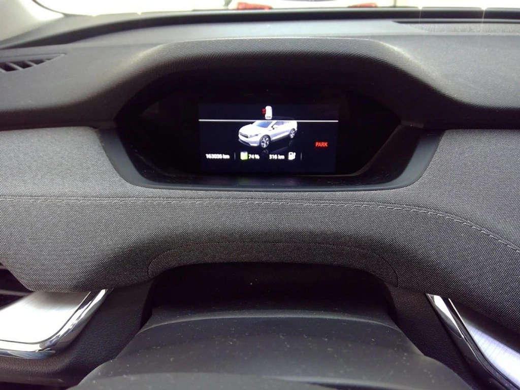 Skoda Enyaq iV 80, снимка 5 - Автомобили и джипове - 55328066