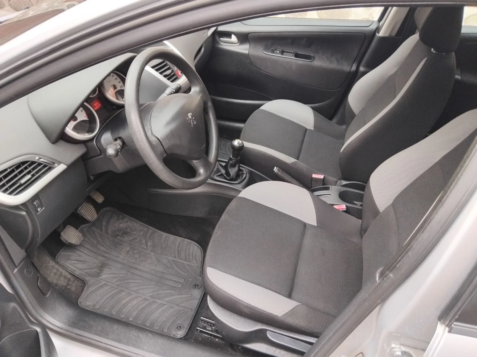 Peugeot 207 1.4 | Mobile.bg � ����������� 8