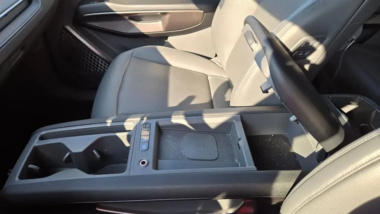 Kia EV9 Wind RWD, снимка 16 - Автомобили и джипове - 55755989