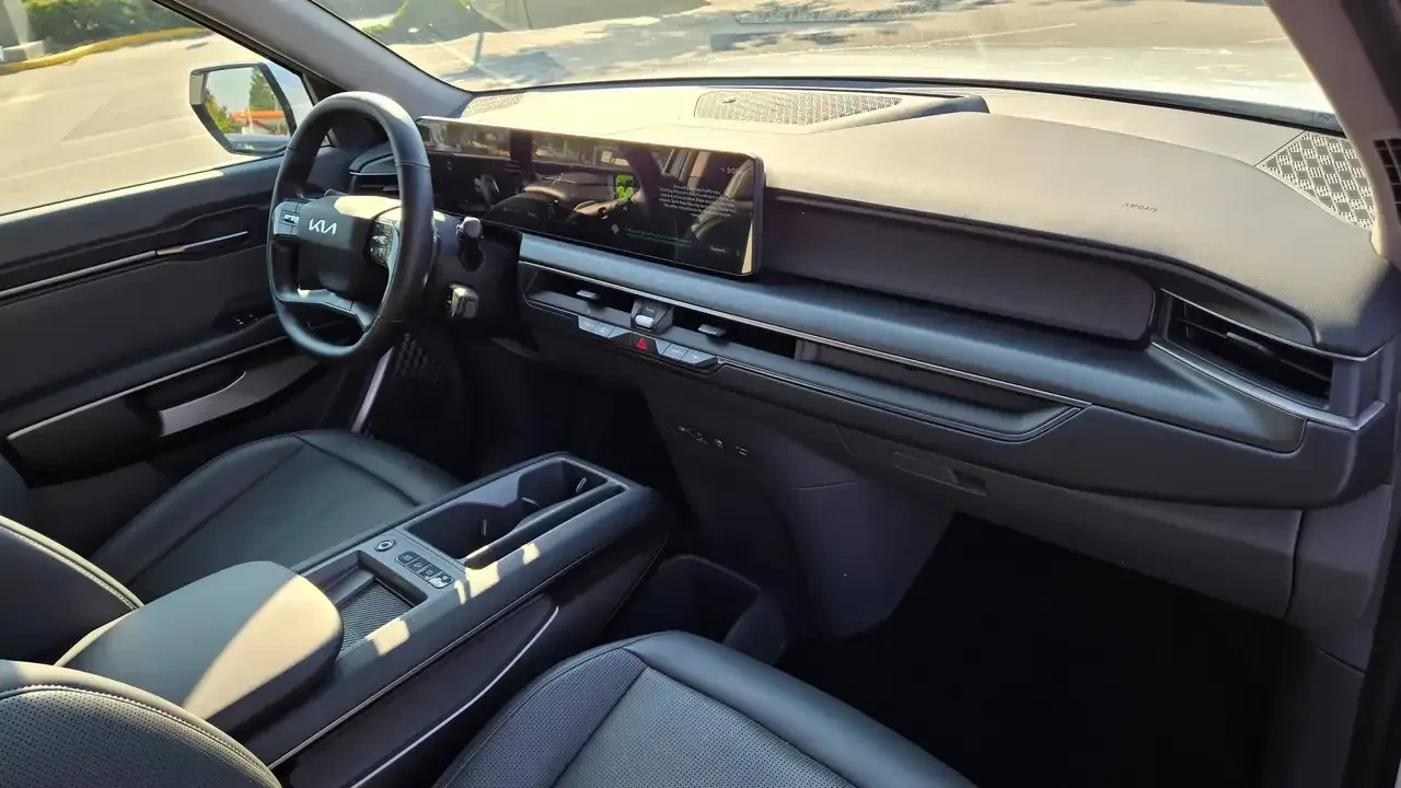 Kia EV9 Wind RWD, снимка 8 - Автомобили и джипове - 55755989