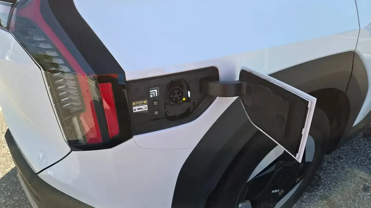 Kia EV9 Wind RWD, снимка 17 - Автомобили и джипове - 55755989