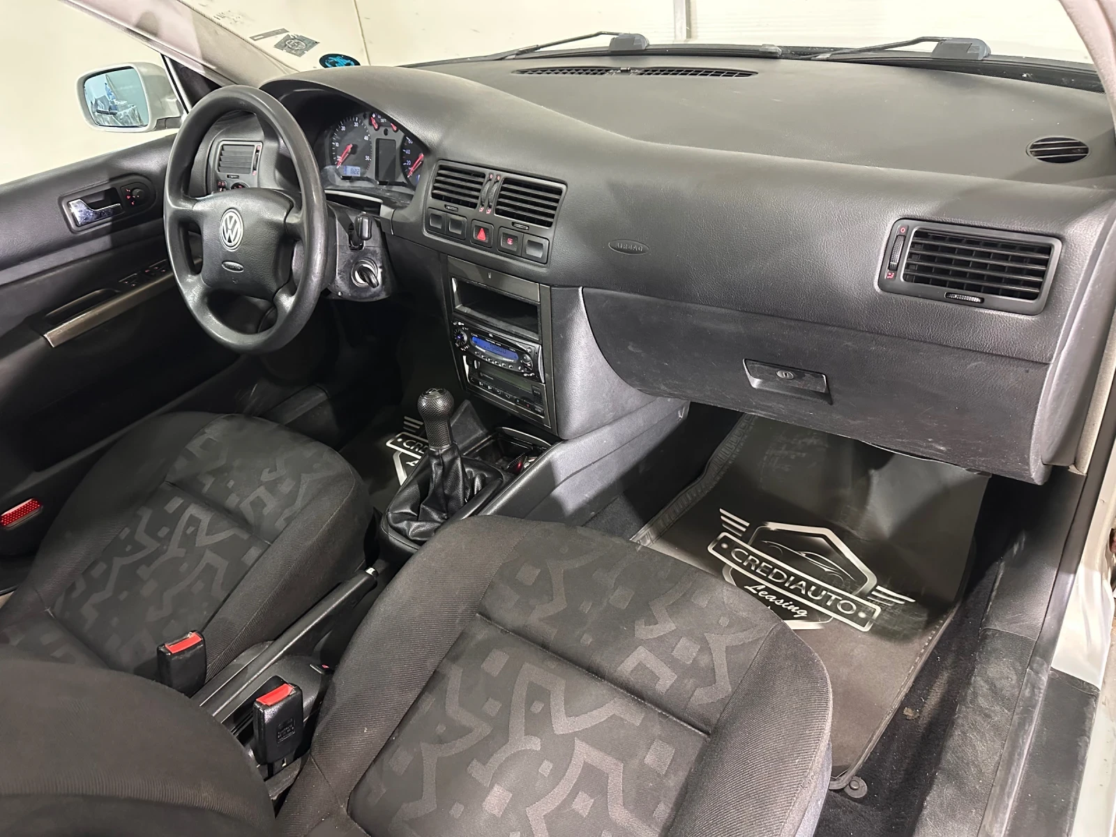 VW Bora 1.9TDI 90hp, снимка 9 - Автомобили и джипове - 56095972