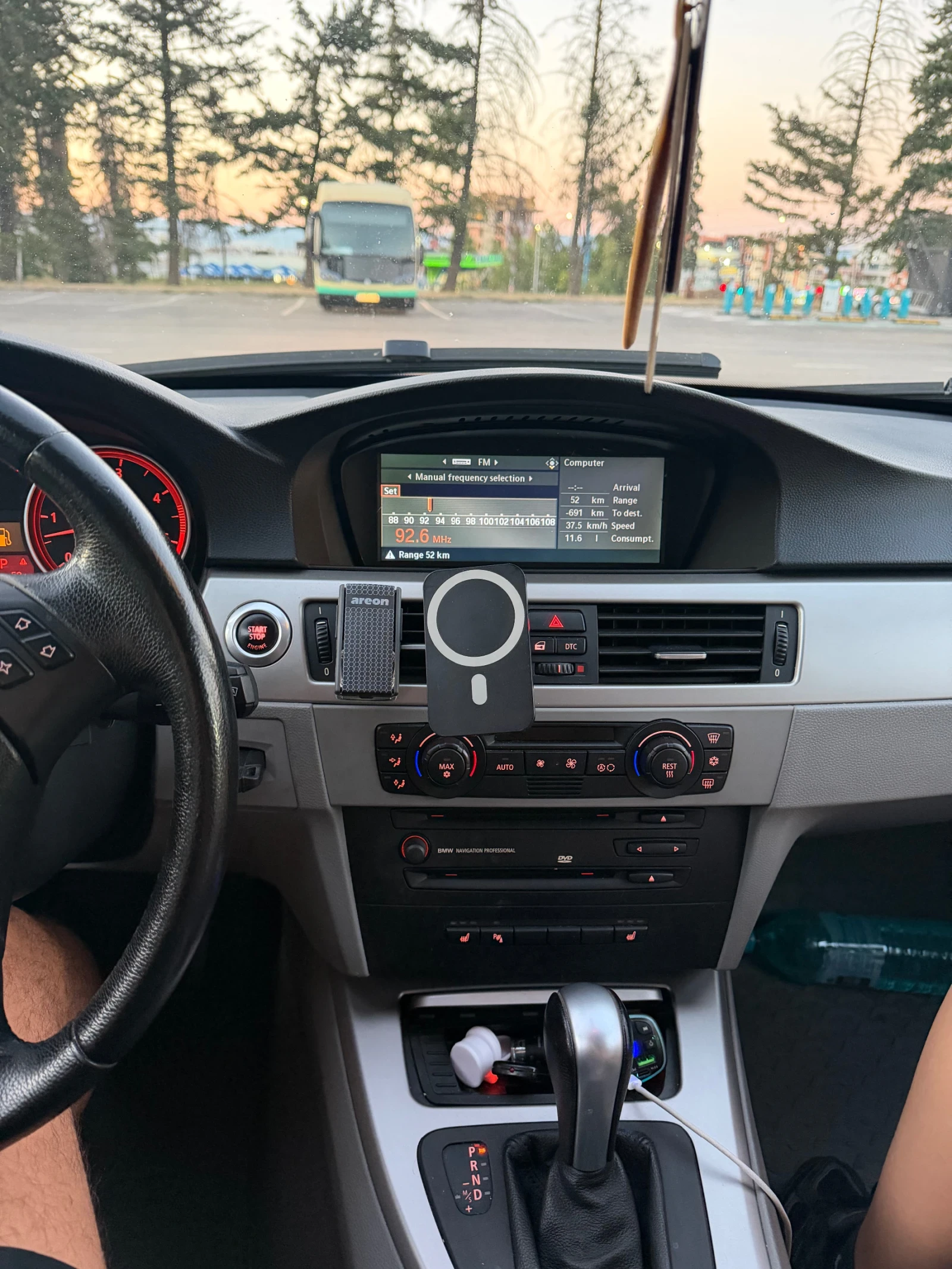 BMW 330 ЗАДНО, снимка 7 - Автомобили и джипове - 56125598