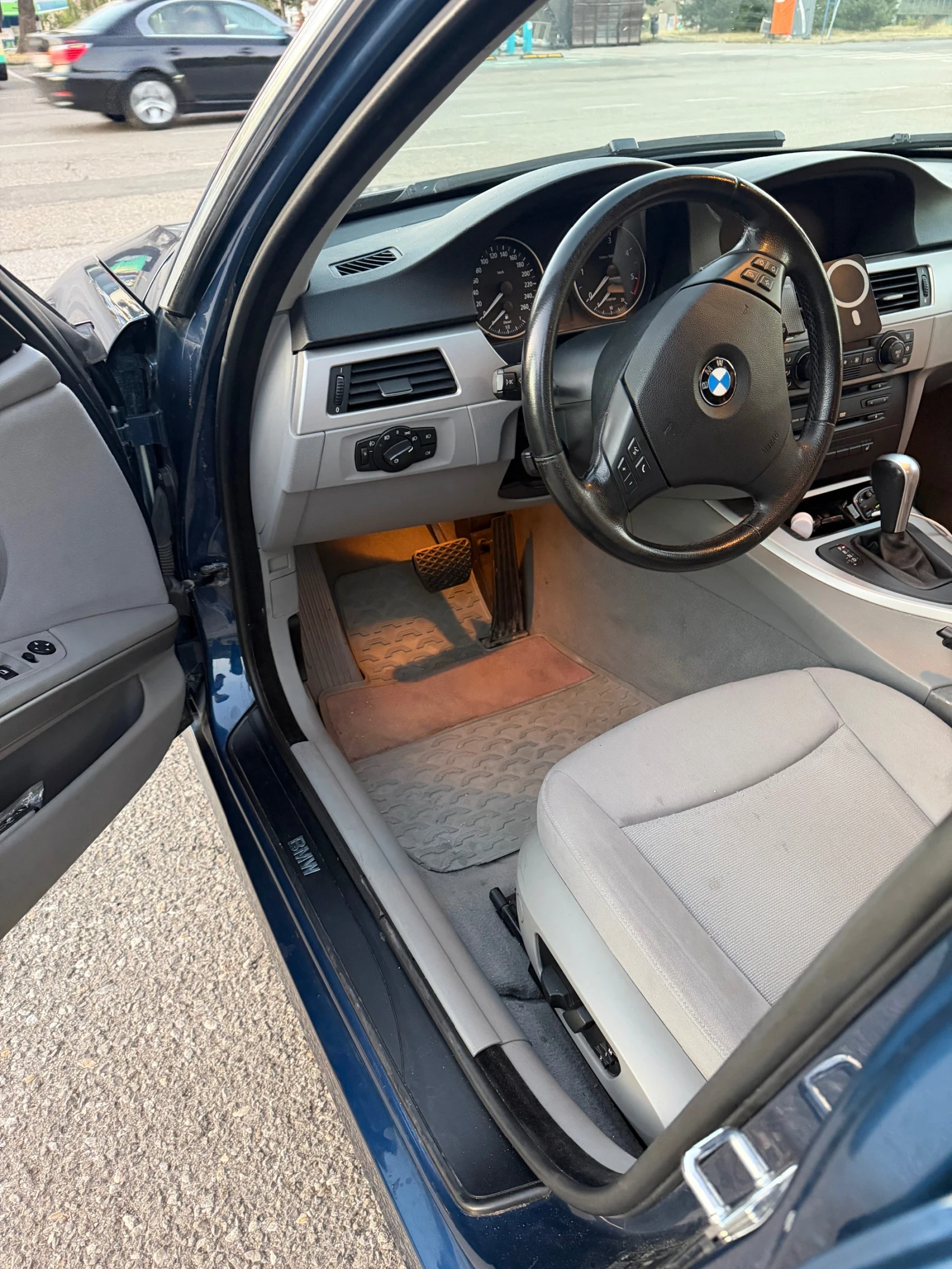 BMW 330 ЗАДНО, снимка 9 - Автомобили и джипове - 56125598