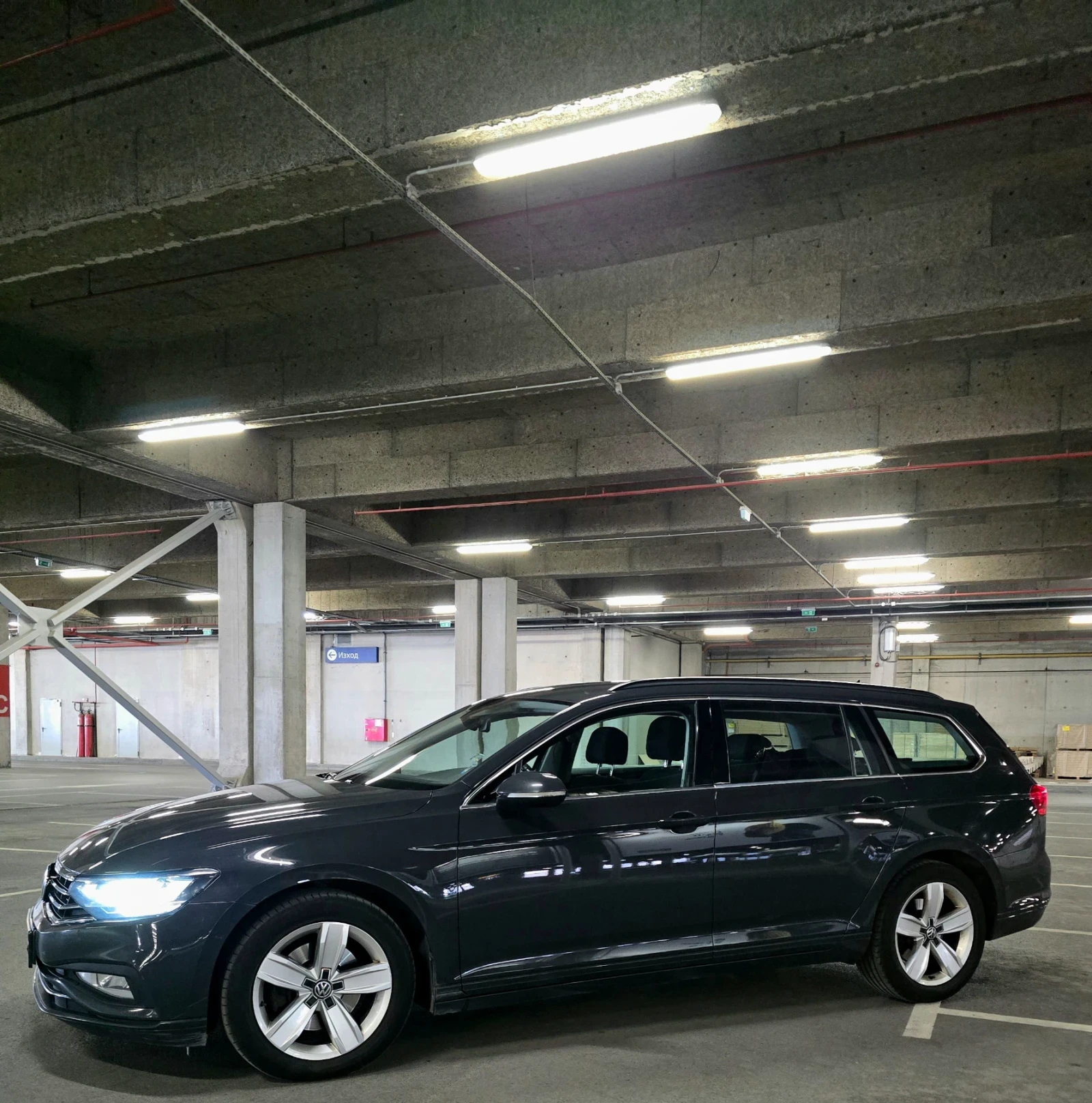 VW Passat Comfortline/Business/B8/Facelift, снимка 2 - Автомобили и джипове - 56664816