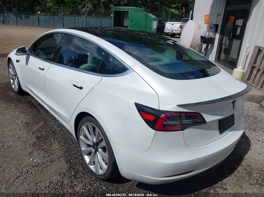 Tesla Model 3 AWD | PERFORMANCE, снимка 2 - Автомобили и джипове - 56514260