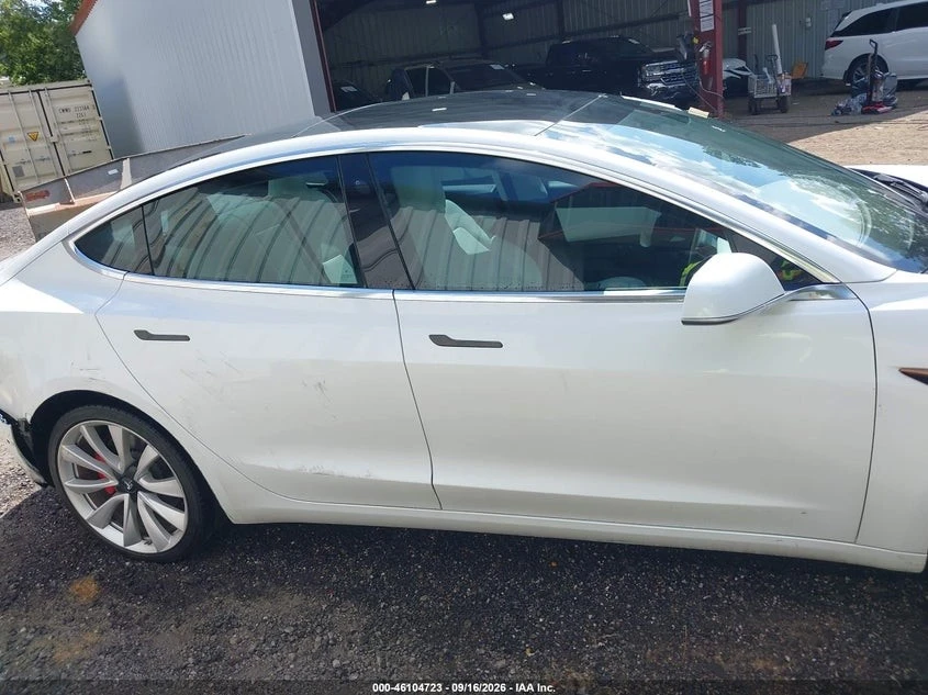 Tesla Model 3 AWD | PERFORMANCE, снимка 9 - Автомобили и джипове - 56514260