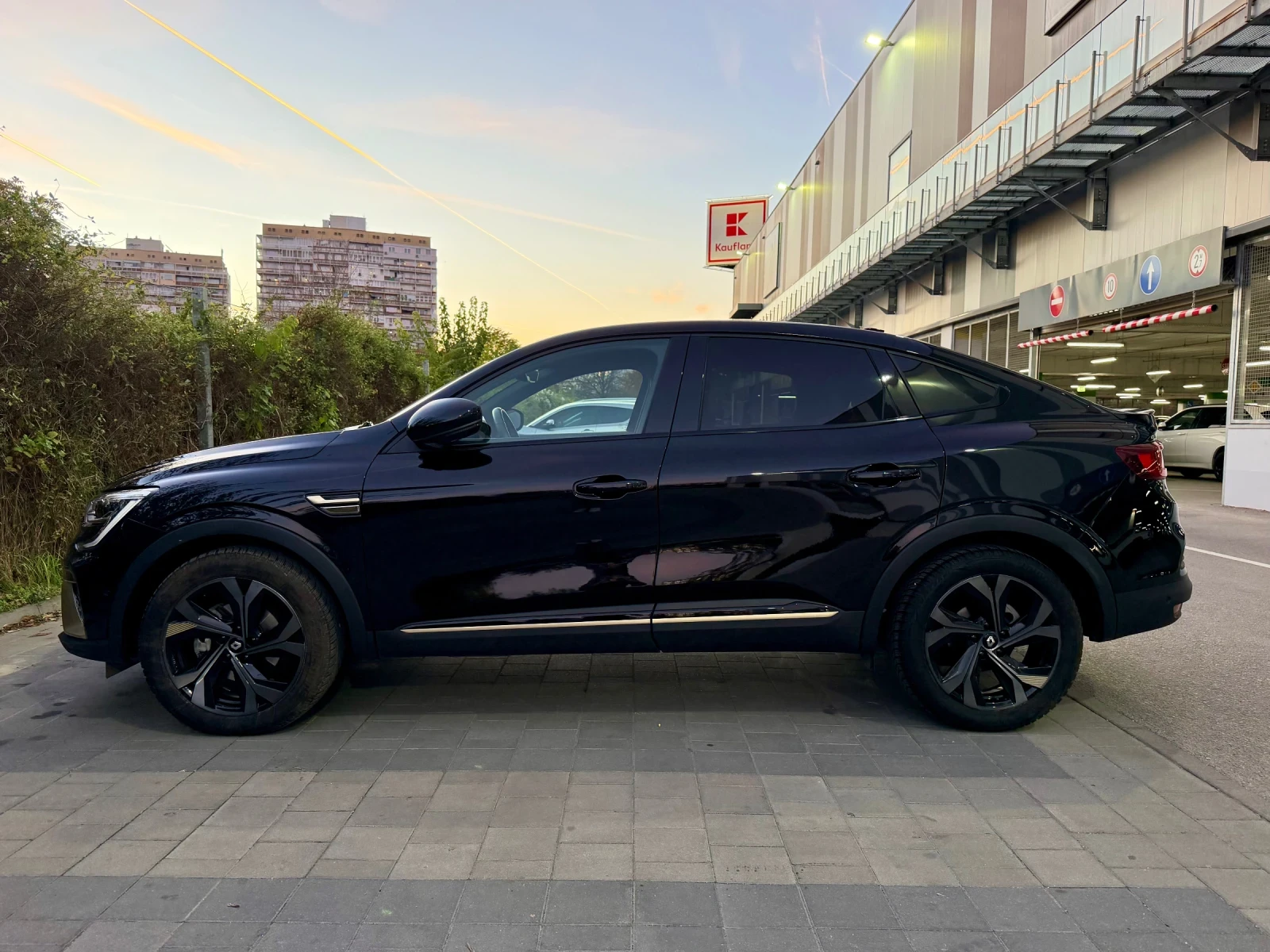 Renault Arkana E-Tech Engineered 145, снимка 7 - Автомобили и джипове - 56638728