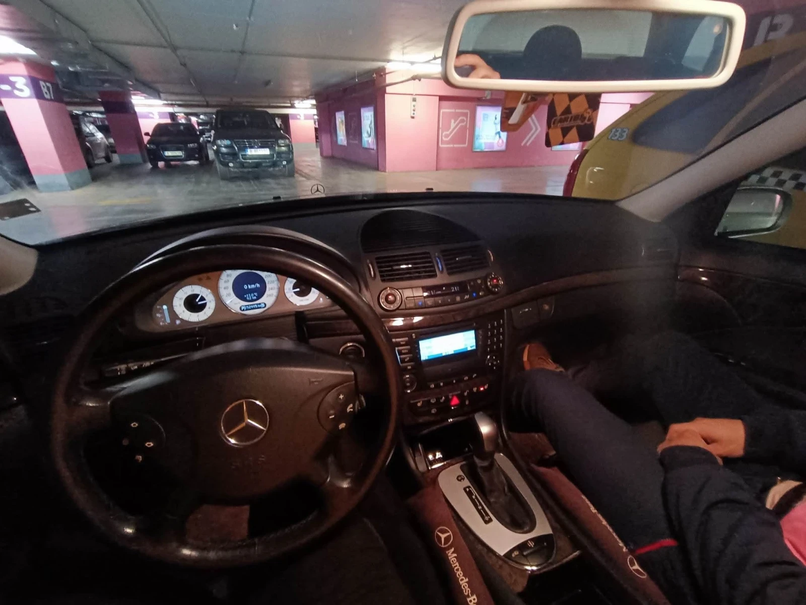 Mercedes-Benz E 320 320, снимка 8 - Автомобили и джипове - 56662853
